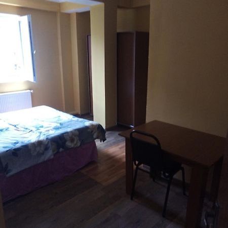 Vake-House Hotel Тбилиси Екстериор снимка