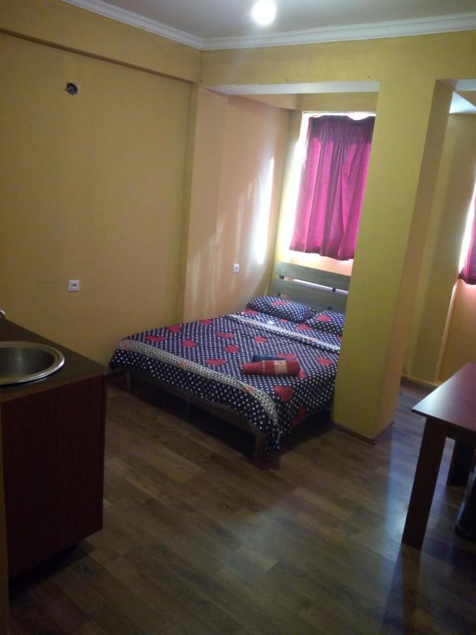 Vake-House Hotel Тбилиси Екстериор снимка